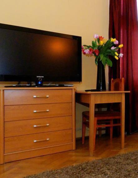P&J Apartamenty Sw. Krzyza Краков Экстерьер фото